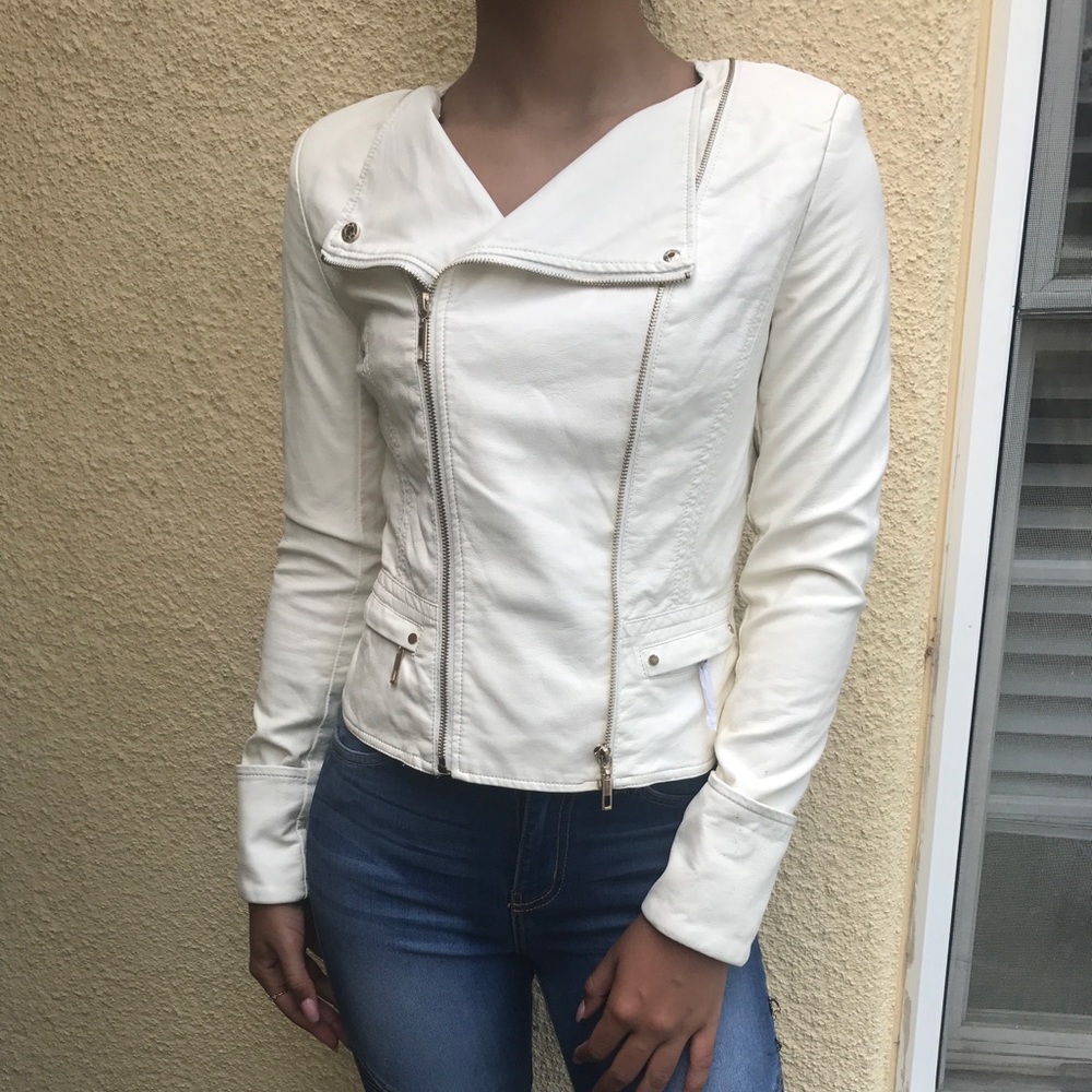 F21 Off-white Blazer Jacket