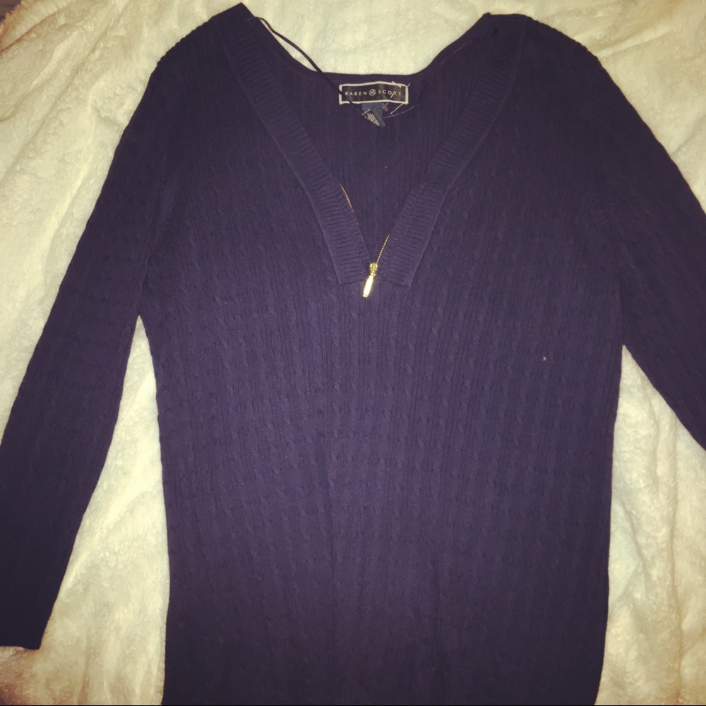 Blue long sleeve sweater