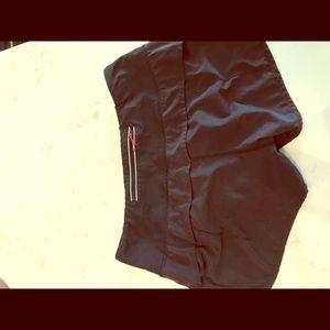 Lululemon Black Run Speed Short 4 way stretch