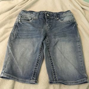Jean shorts that go to the knee