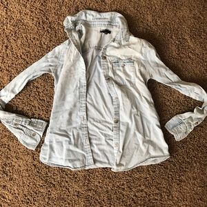 URBAN OUTFITTERS DENIM SHIRT