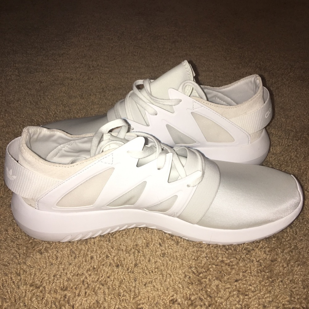 NEW Adidas Tubular Viral