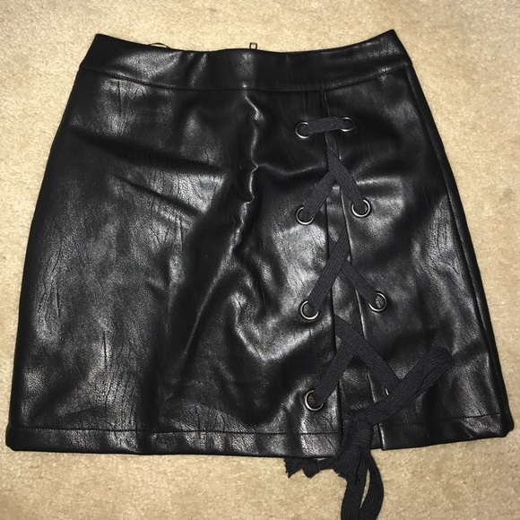 Faux leather lace up side skirt - Picture 1 of 1