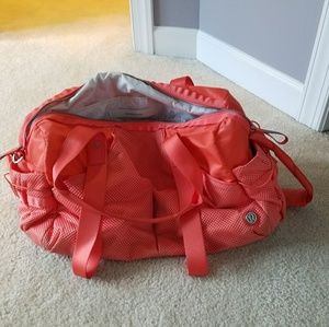 Lululemon Extra Mile Duffle - Cape Red / Coral
