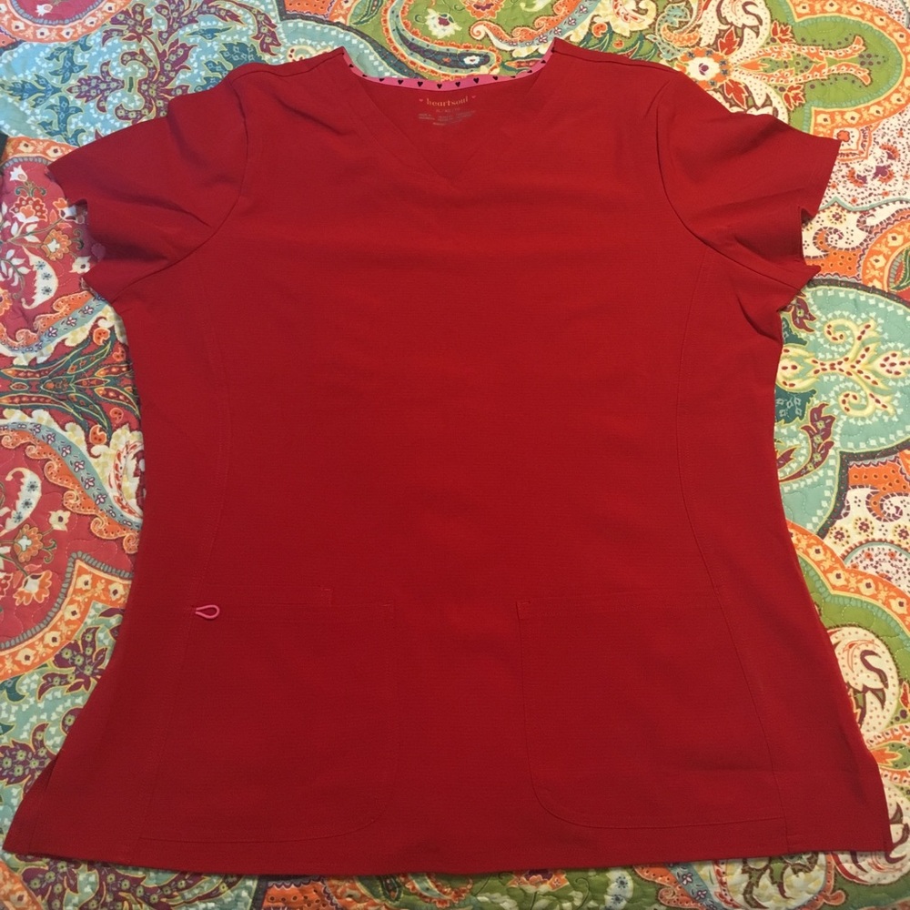 Heart soul XL red scrub top