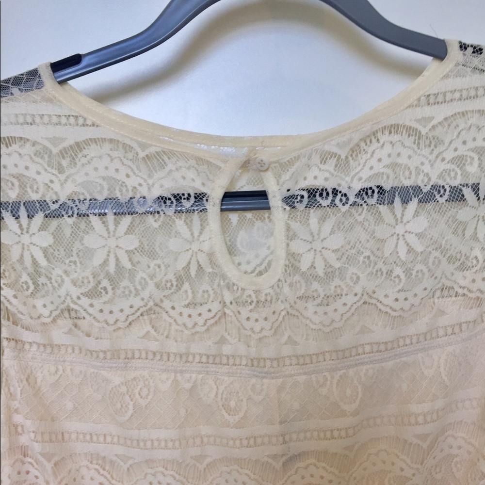 Max Studio Gorgeous Ivory Lace Shift Dress - Picture 3 of 6
