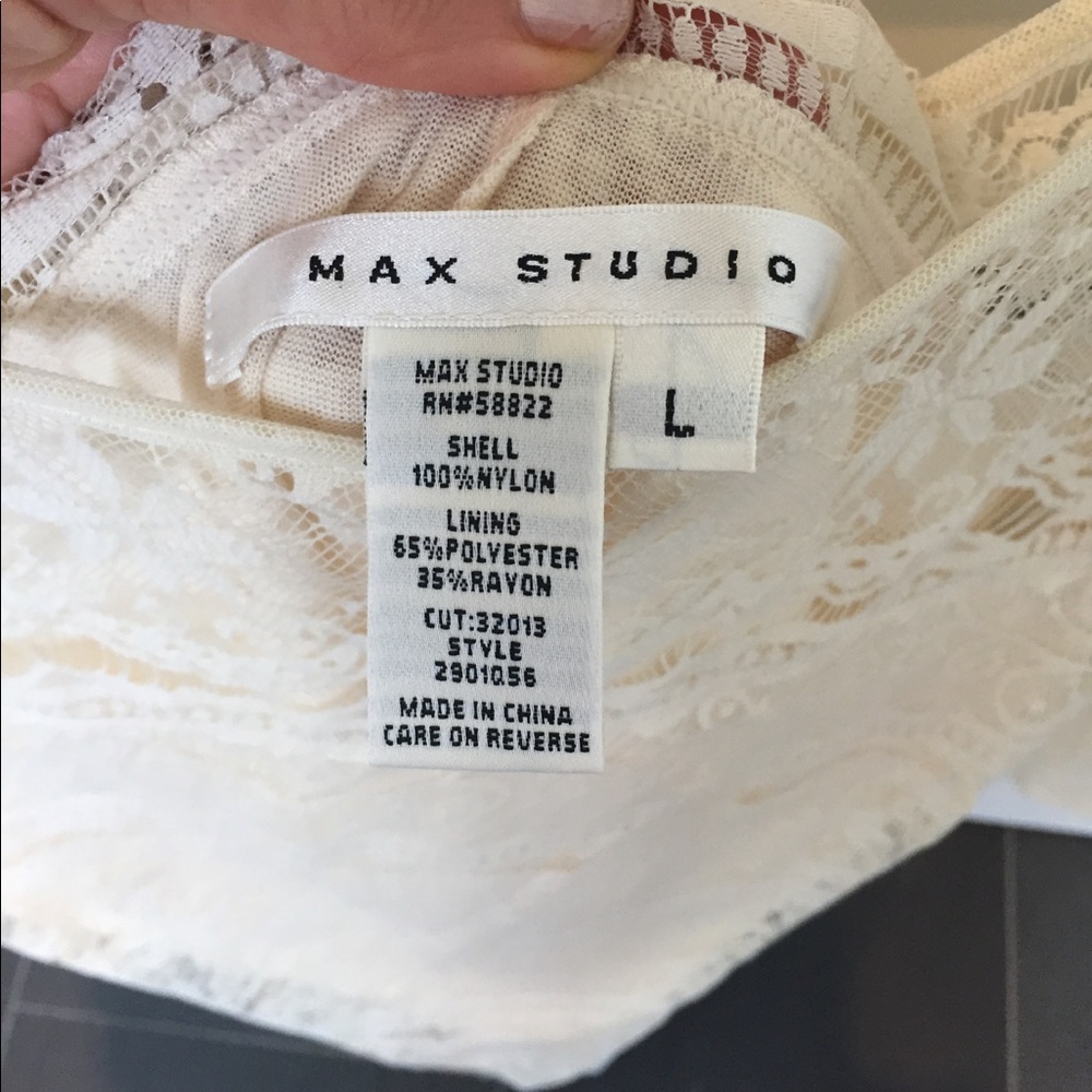 Max Studio Gorgeous Ivory Lace Shift Dress - Picture 4 of 6