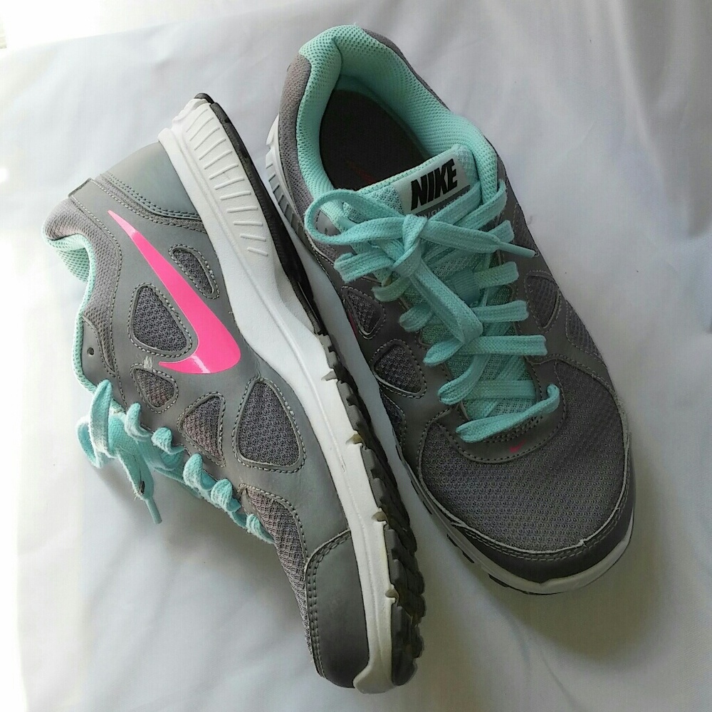 NiKE Sz 10
