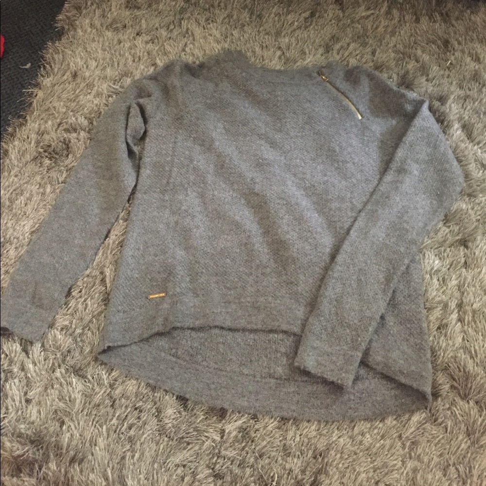 Abercrombie sweater