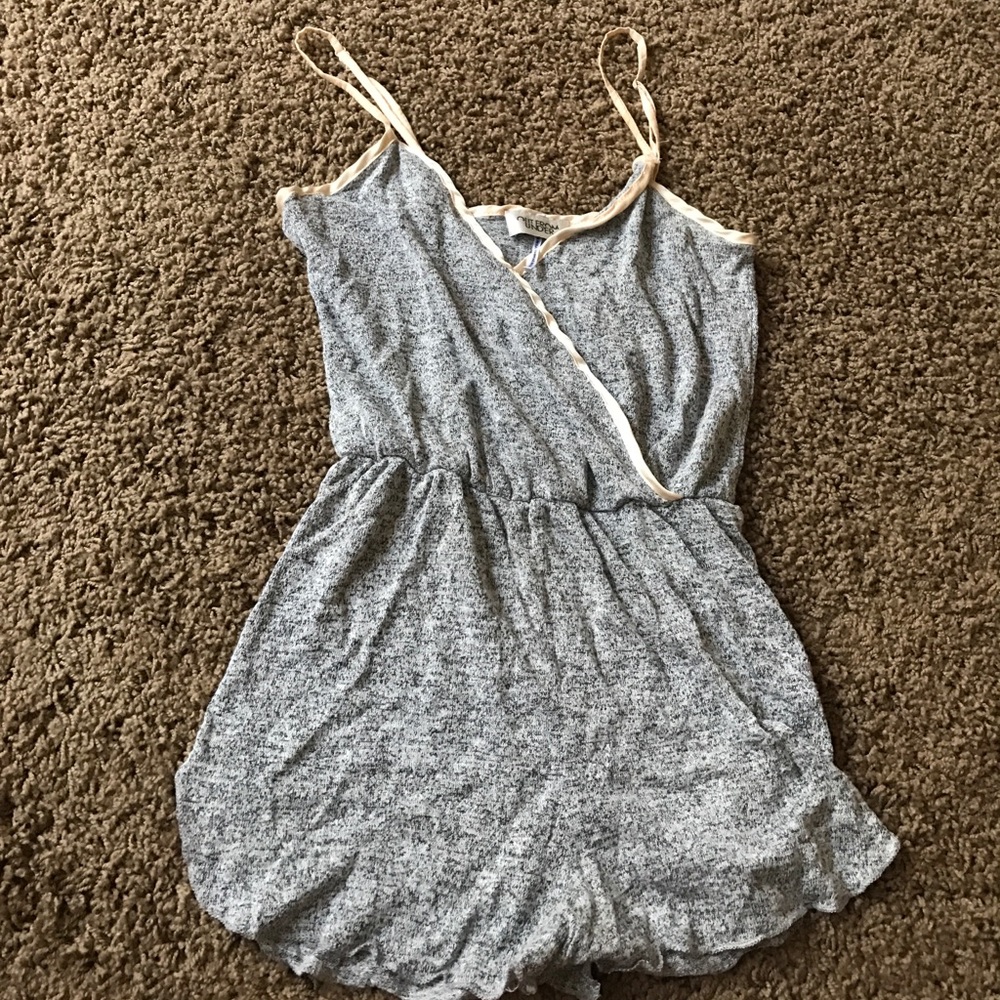URBAN OUTFITTERS ROMPER