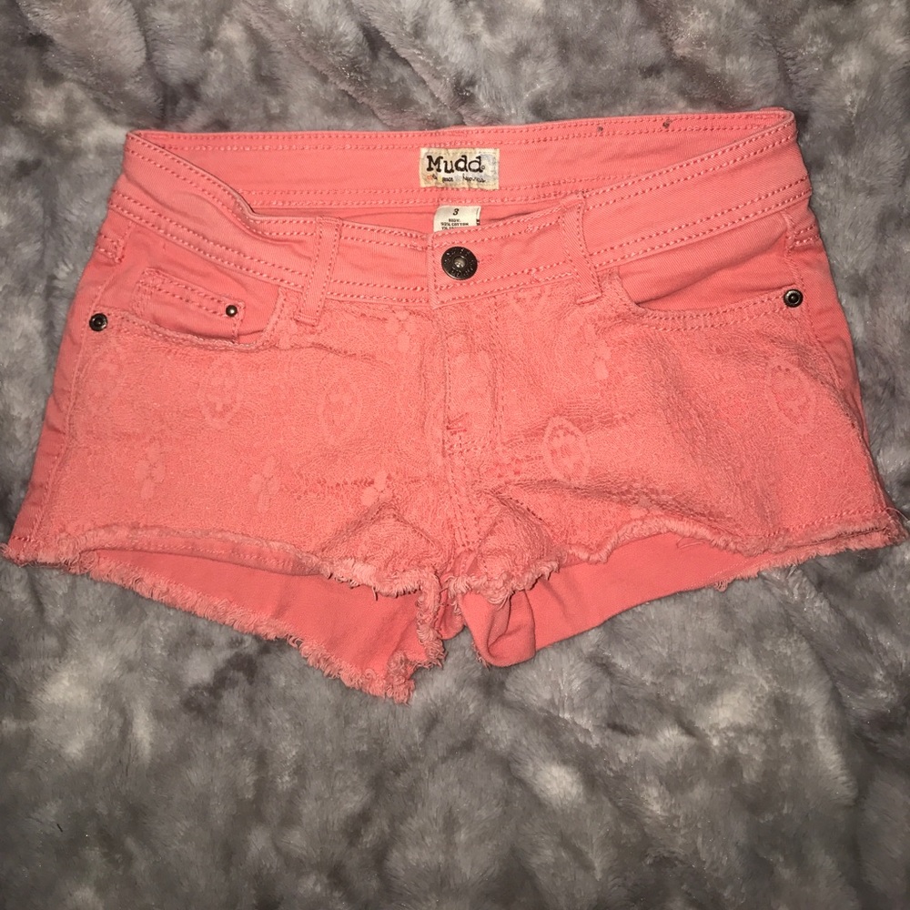 Salmon shorts with lace.
