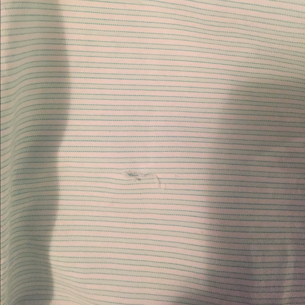 Striped GAP button down - Picture 4 of 4