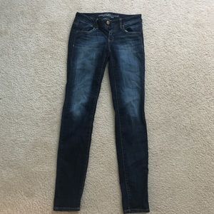 american eagle dark wash jeans!
