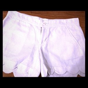 Lilly Pulitzer white scalloped shorts sz 0