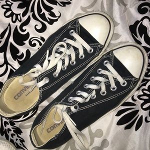 Black converse