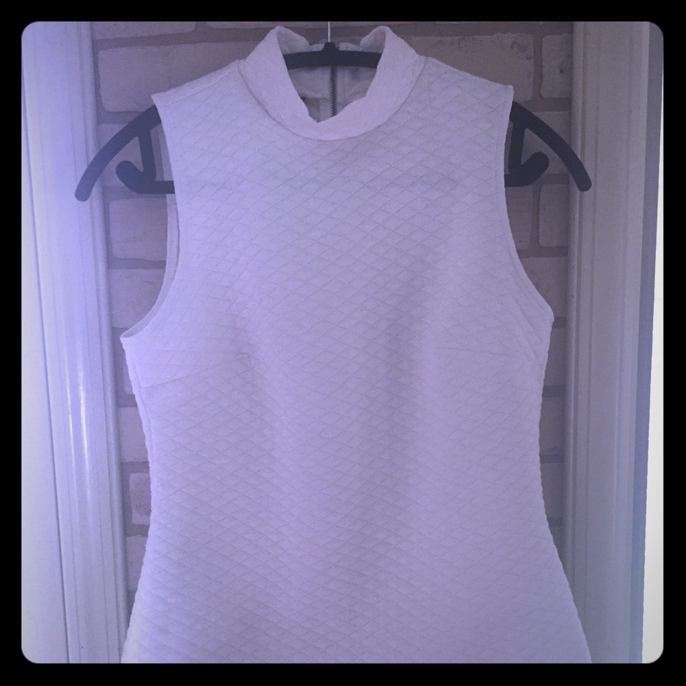 Sleeveless top.