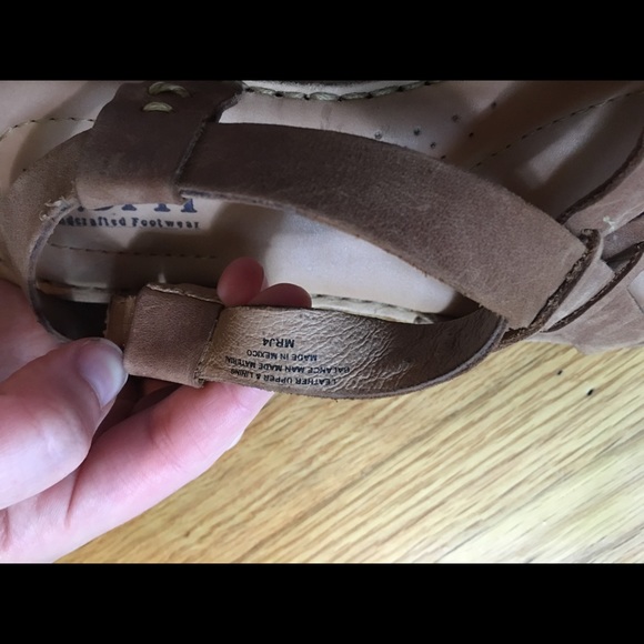 Born Sandals - Picture 6 of 8