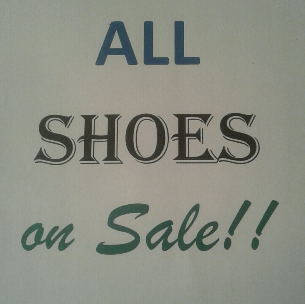 Shoes on dale