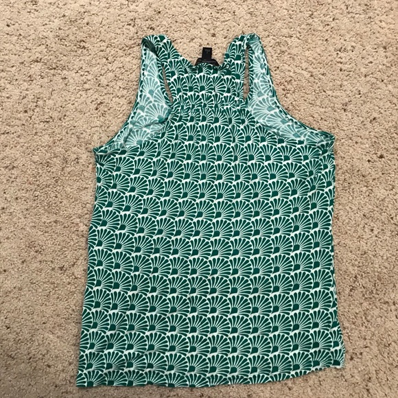 Banana Republic green patterned tank - Picture 4 of 4