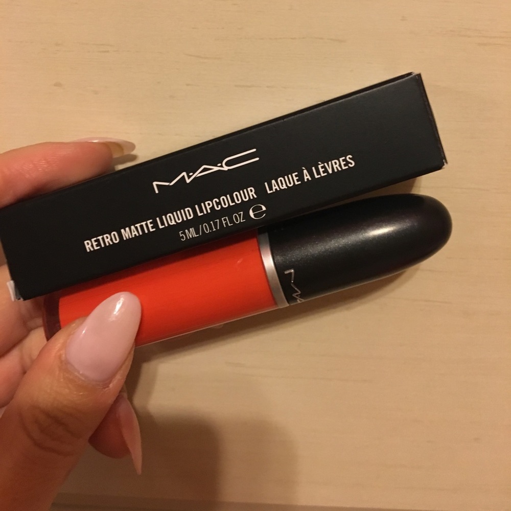 💥BNIB💥MAC Retro Matte Liquid Lipstick