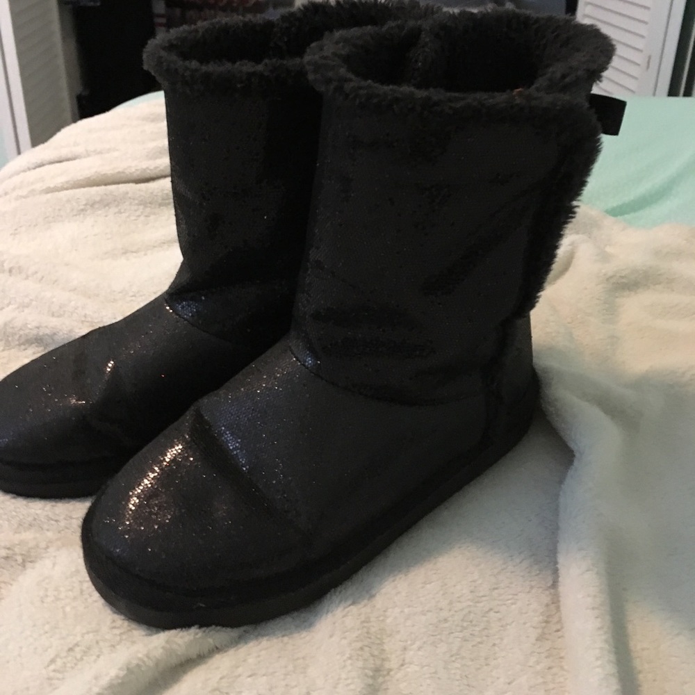 Black sparkly boots with bows on back
