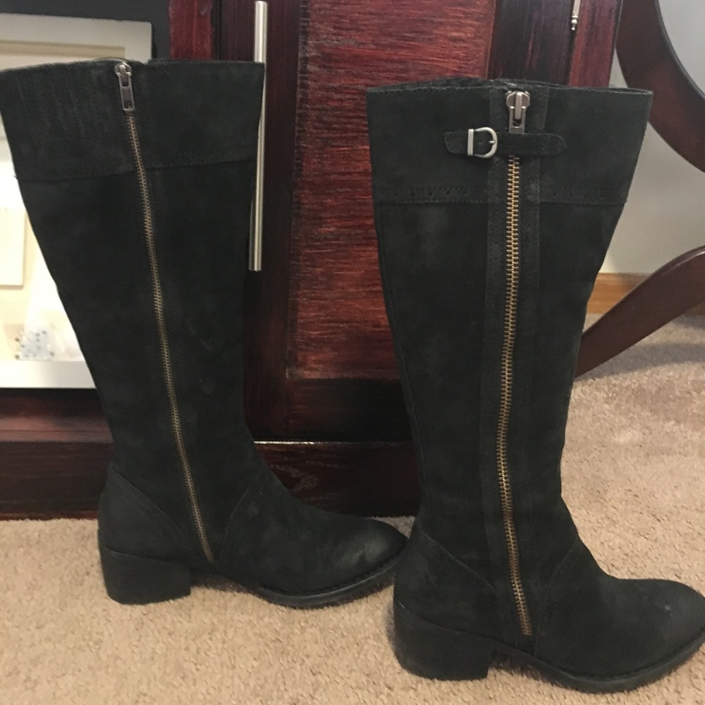 Born "Poly" riding boot in distressed black.