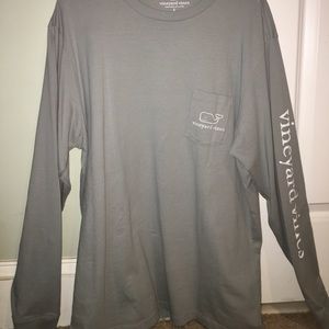 Gray men's vineyard vines shirt
