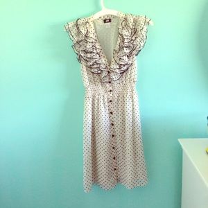 Beautiful dress perfect for a night out