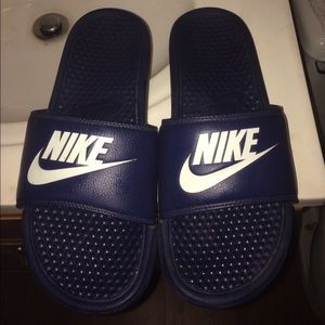 Nike slides
