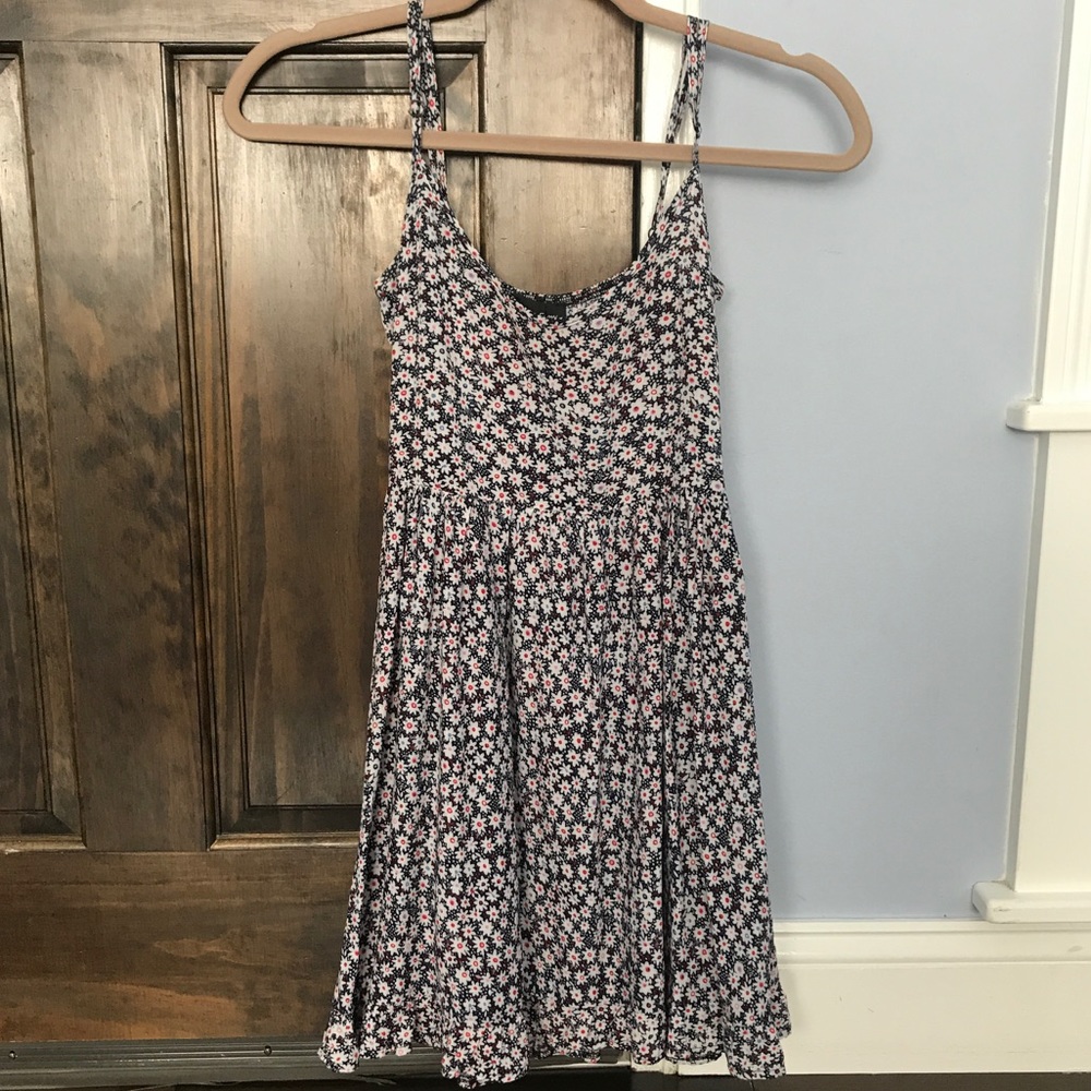 FLORAL DRESS XS! charms fashion 🌸🌸🌺🌼🌻