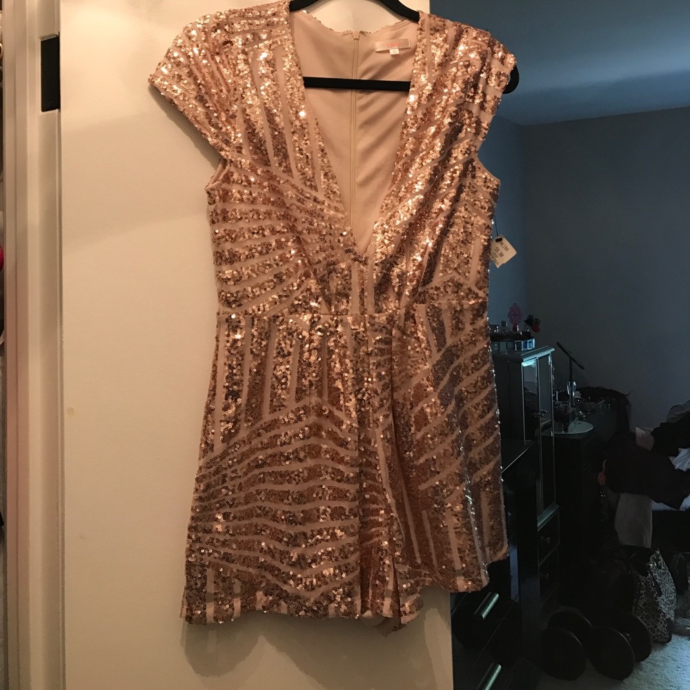 Akira romper