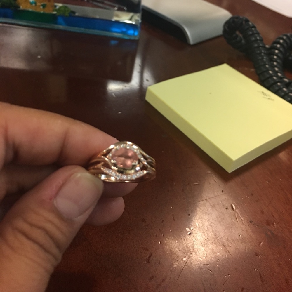 14kt rose gold with diamond