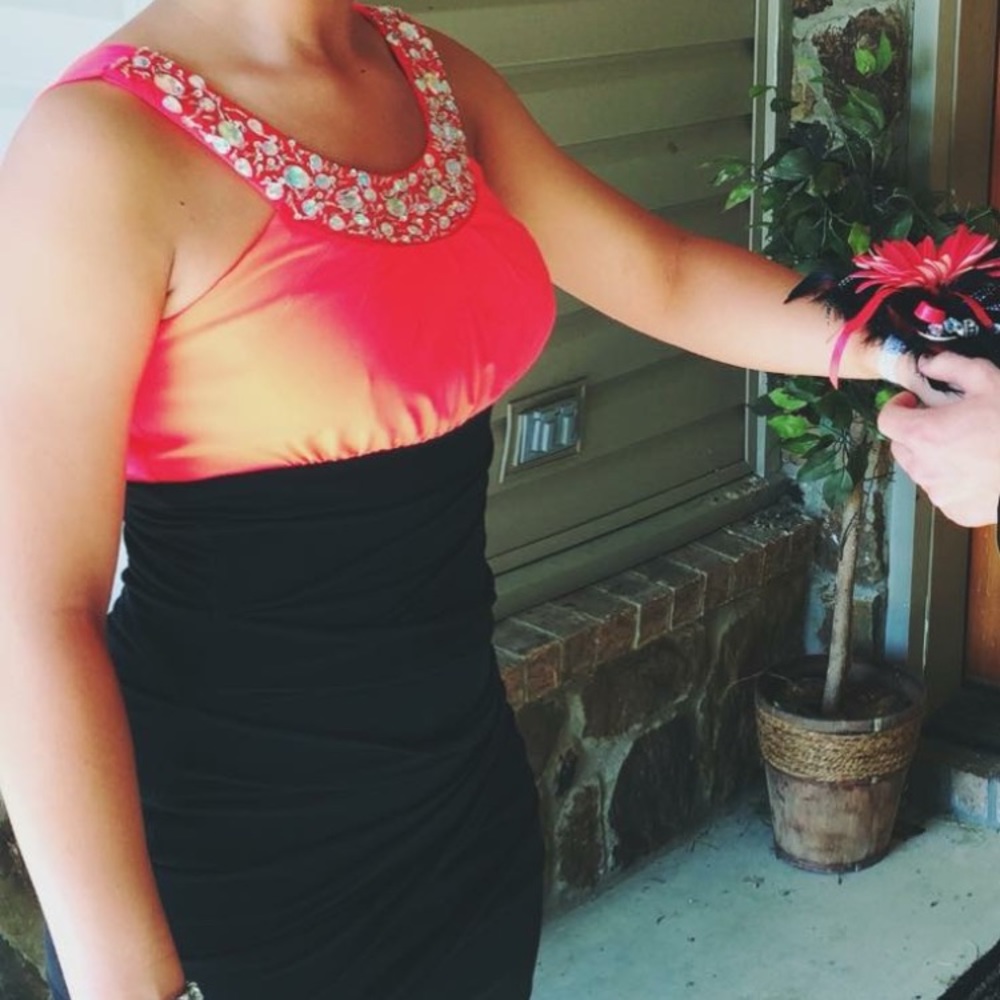 Short dress