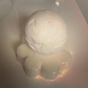 Bath bombs