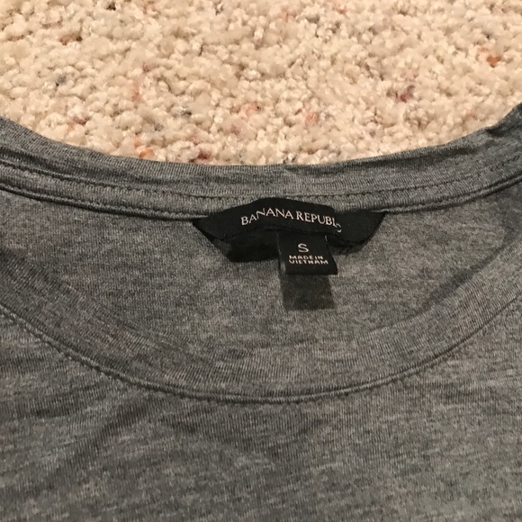 Worn once BR gray tank - Picture 2 of 2