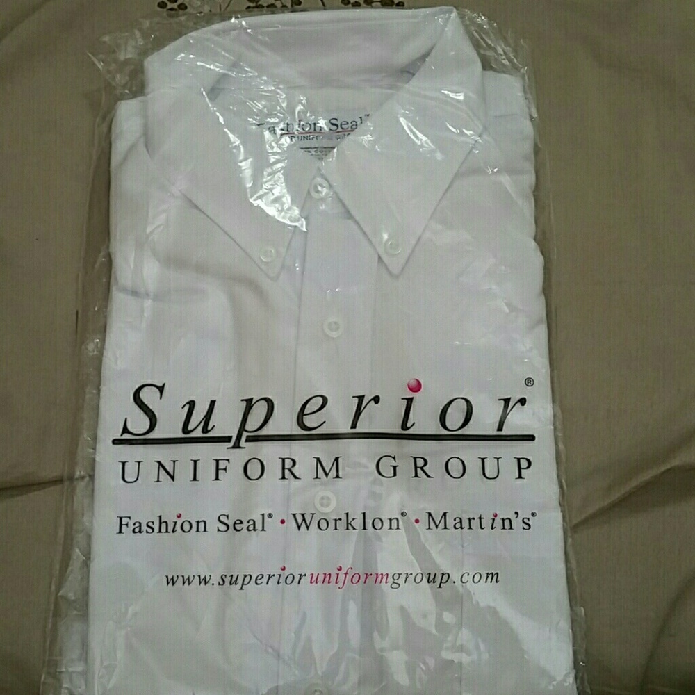 NWOT Short sleeve white work / dress shirt