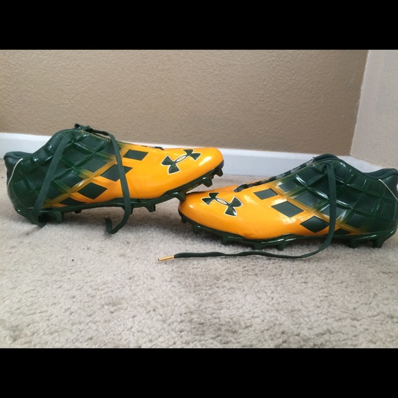 Under amor football cleats - Picture 4 of 6