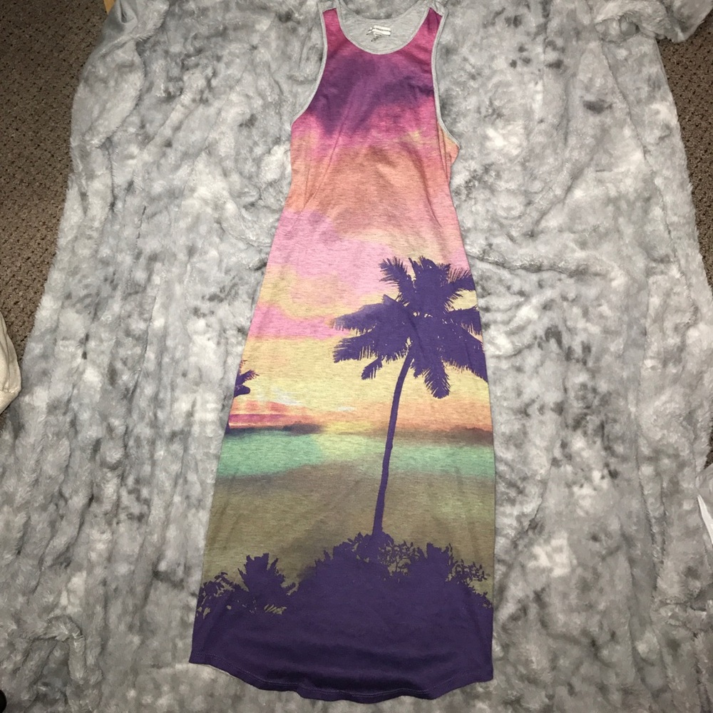 Graphic midi dress