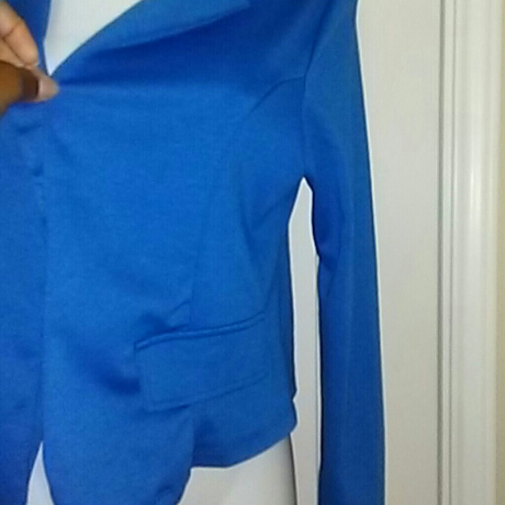 Blazer - Picture 2 of 3