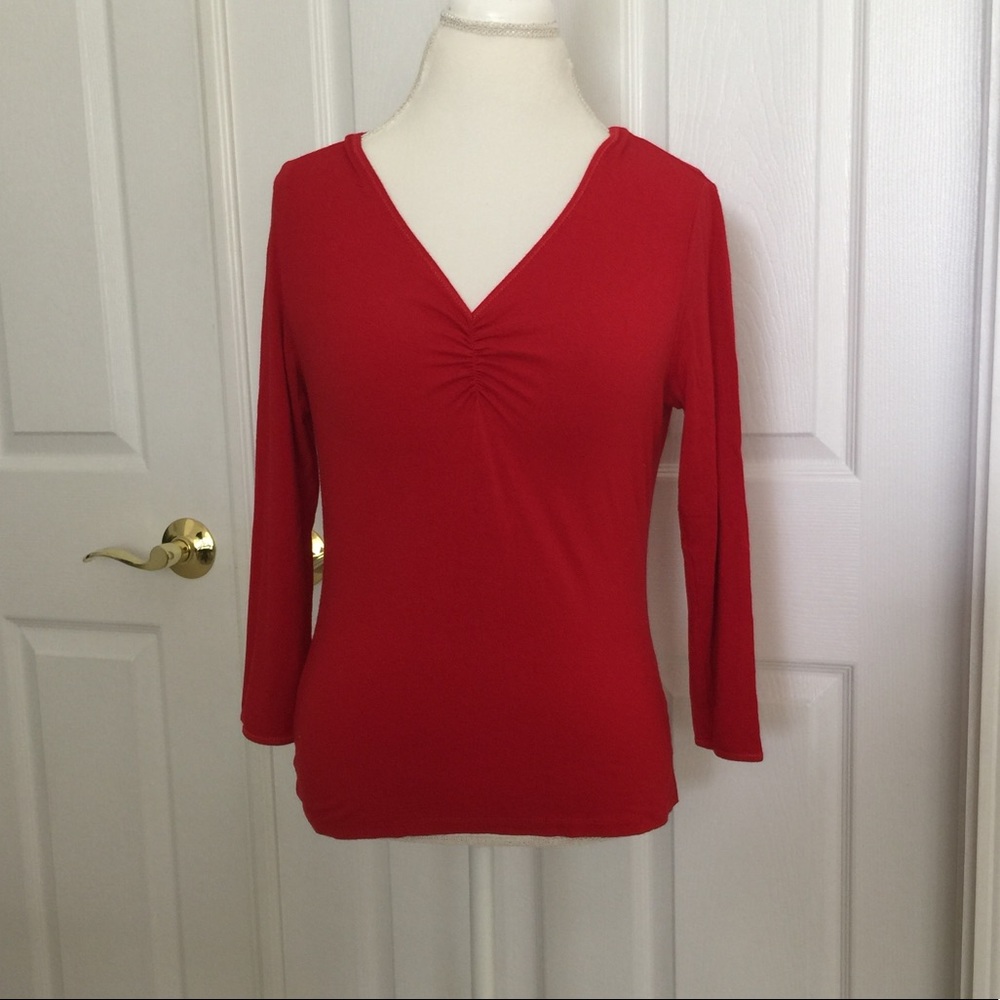 Christmas holiday Top red Size Medium 3/4 sleeves