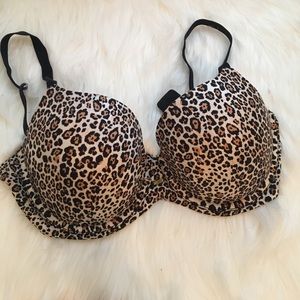 VS Fabulous Demi size 32DDD