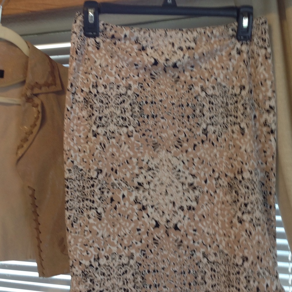 Knee length skirt