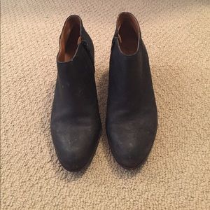 Lucky Brand size 10 black booties