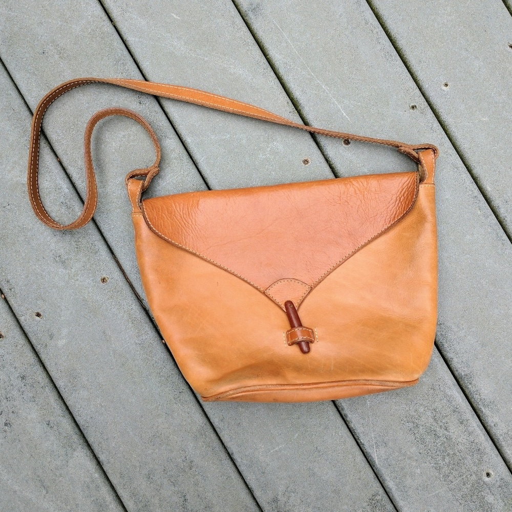 Vintage Leather Oversized Purse | 70s Over-the-Shoulder Leather Bag