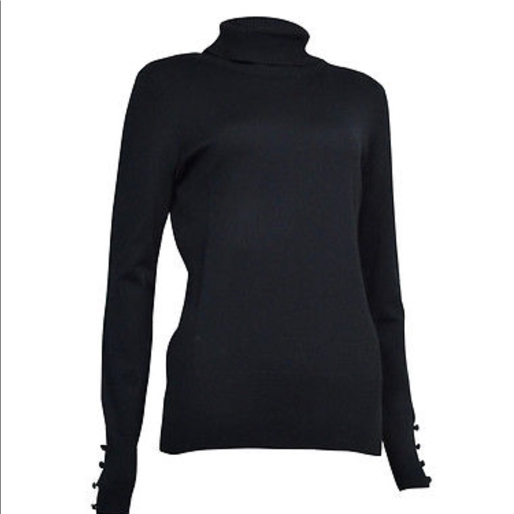 NWT Metallic Silver Cable & Gauge Turtleneck