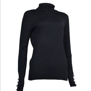 NWT Metallic Silver Cable & Gauge Turtleneck