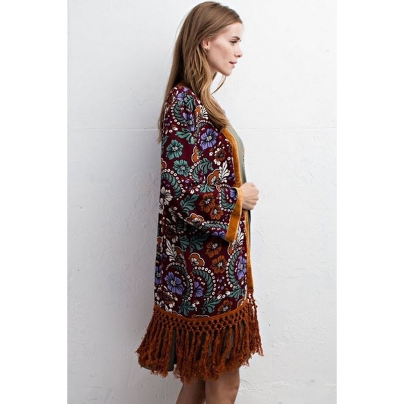 Velvet trim print kimono with fringe tassels - Picture 3 of 8