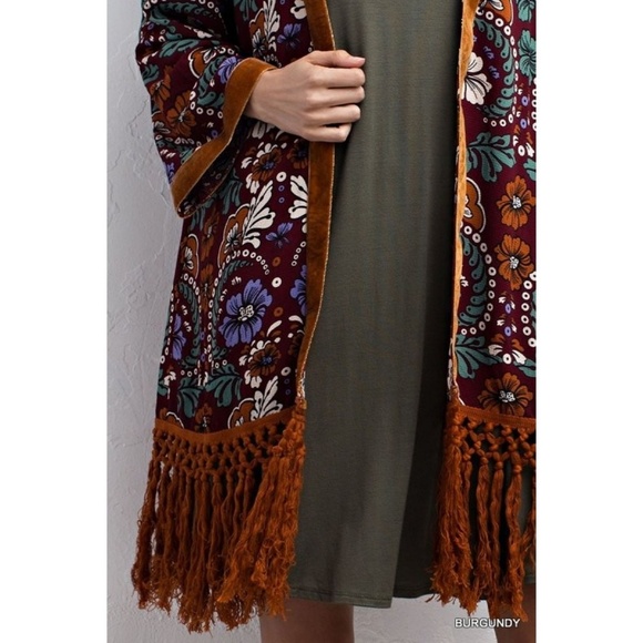 Velvet trim print kimono with fringe tassels - Picture 5 of 8