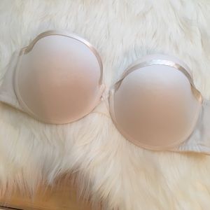 Cabernet Strapless Bra 34D missing straps