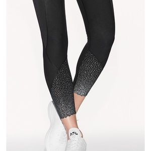 BRAND NEW Lululemon Tight Stuff Tight II
